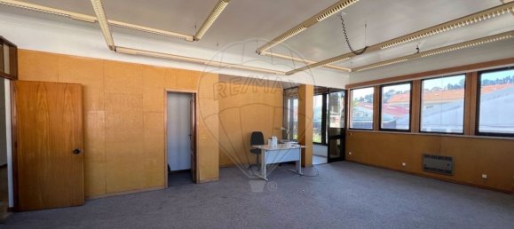 384m² Office in Coimbra, Portugal No. 54995 22