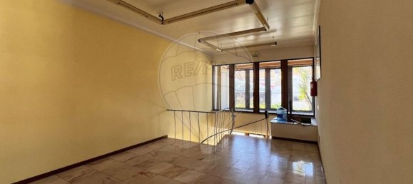 384m² Office in Coimbra, Portugal No. 54995 13