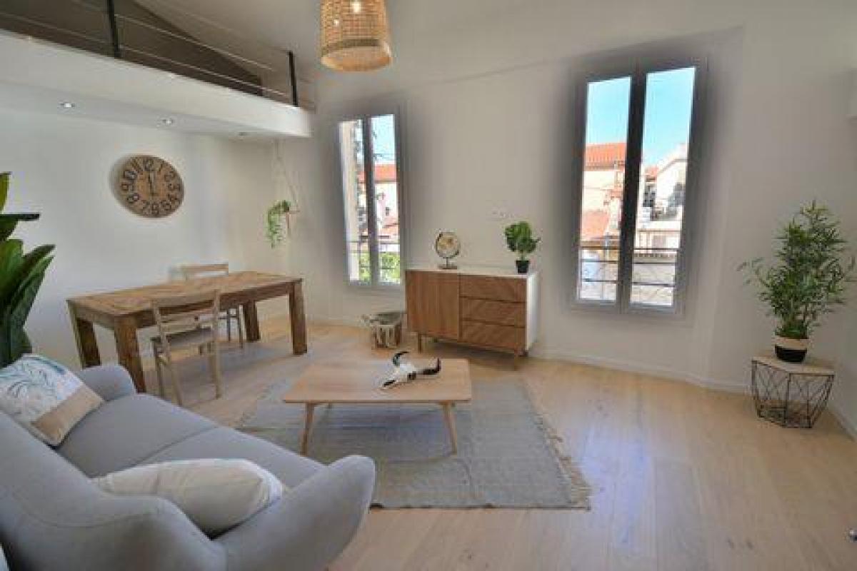 Condominio de 2 dormitorios en Antibes, France No. 5934