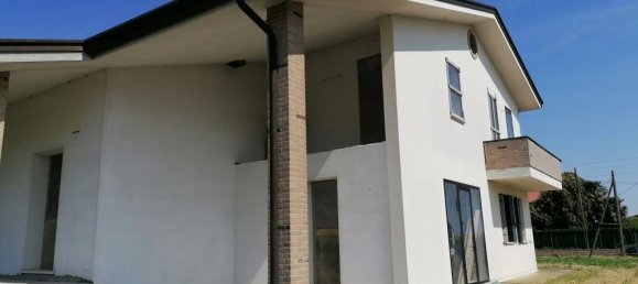 4 bedrooms Villa in Codevigo, Italy No. 370171 26