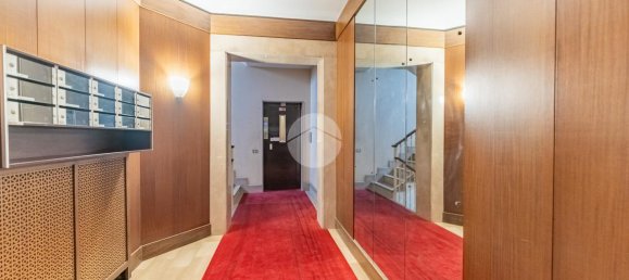 3-Zimmer Wohnung in Milan, Italy, Nr. 244391 2