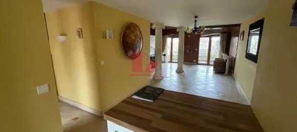 4 bedrooms House in Clamart, France No. 115979 12