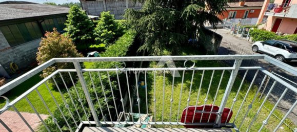 3 bedrooms House in Villafranca di Verona, Italy No. 151148 16