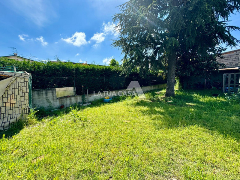 3 bedrooms House in Villafranca di Verona, Italy No. 151148