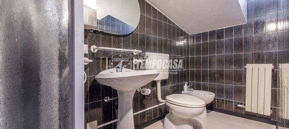 3 rooms Duplex in Appiano Gentile, Italy No. 63099 17