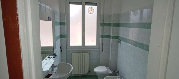 Apartamento de 3 habitaciónes en Pavia, Italy No. 186021 8