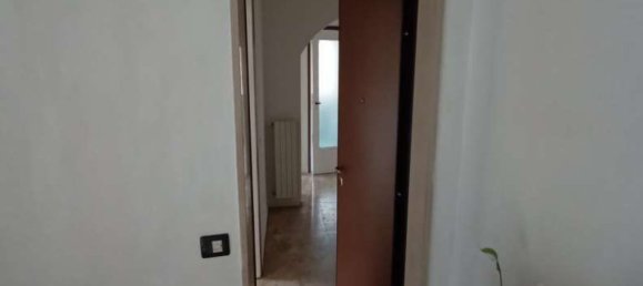 Apartamento de 3 habitaciónes en Pavia, Italy No. 186021 4