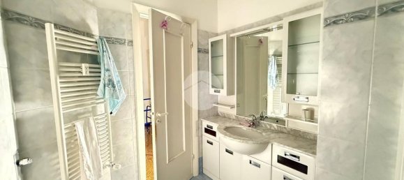 Квартира с 2 спальнями в Генуя, Италия № 324736 20