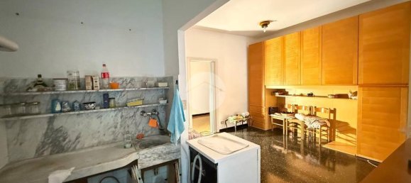 Квартира с 2 спальнями в Генуя, Италия № 324736 3