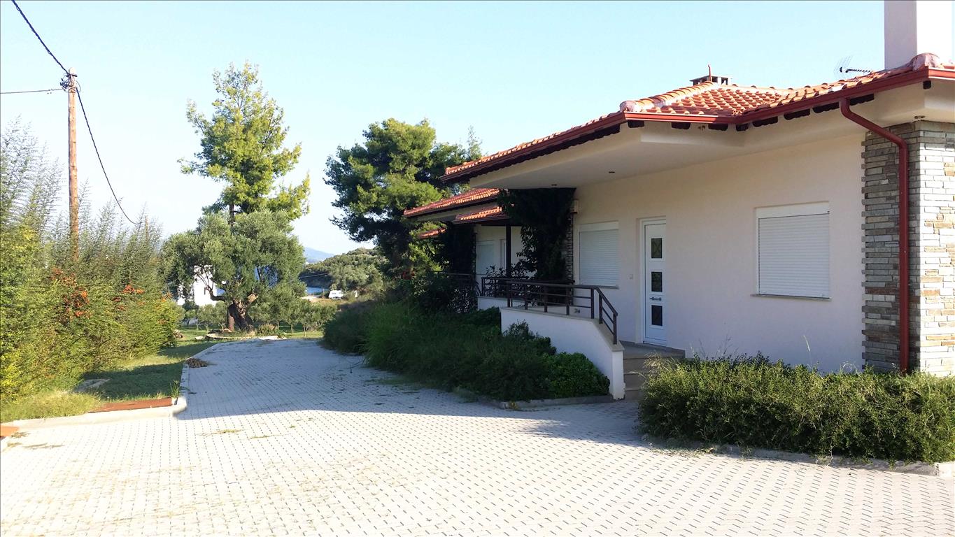 2 bedrooms Commercial property in Chalkidiki, Greece No. 8124