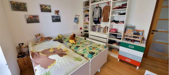 3 bedrooms Apartment in Capiago Intimiano, Italy No. 378441 2