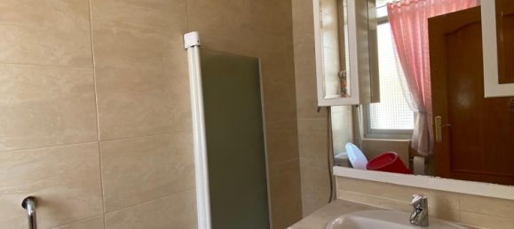 4 غرف نوم شقة في L'Hospitalet de Llobregat, Spain رقم 144412 23