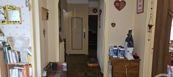 Casa de 5 dormitorios en Saint-Pierre-le-Moutier, France No. 200121 9