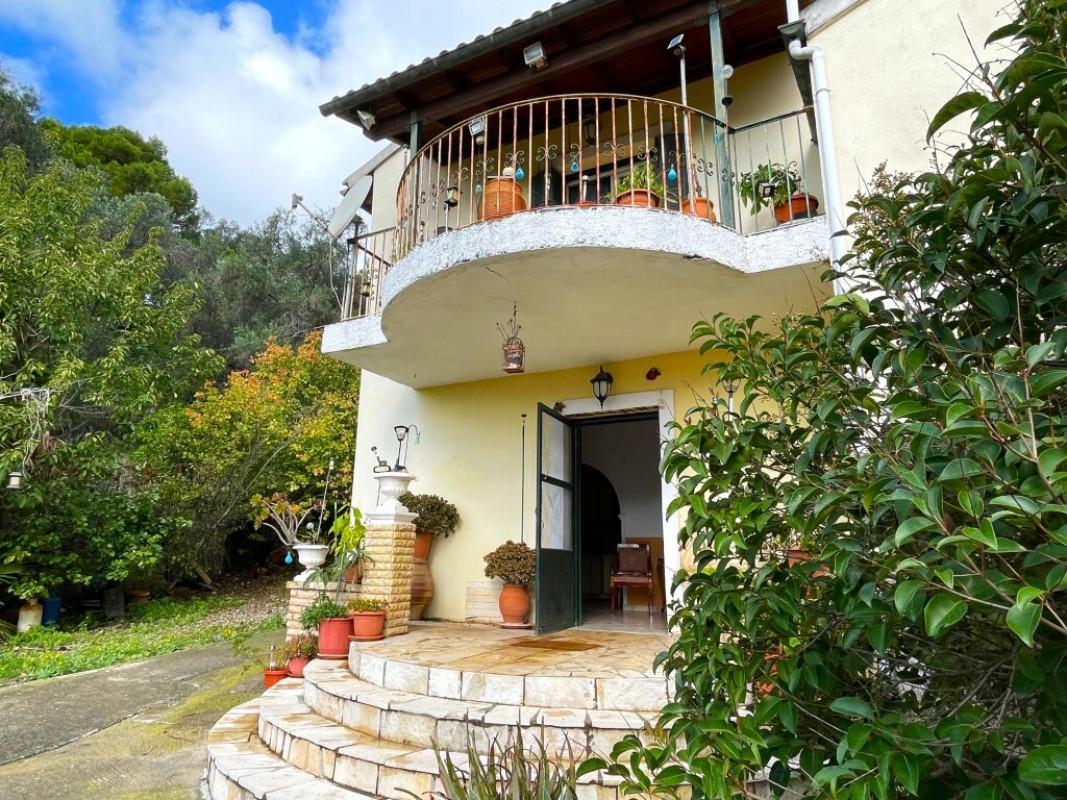 6 bedrooms Villa in Corfu, Greece No. 65177
