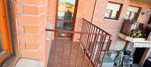 Apartamento de 3 dormitorios en Huesca, Spain No. 175875 32