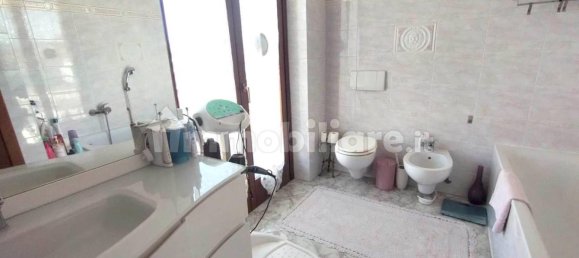 Вилла с 3 спальнями в Фино Морнаско, Италия № 250862 9