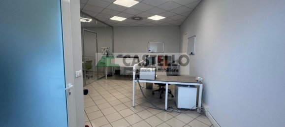 65m² Commercial property in Cadoneghe, Italy No. 333106 3