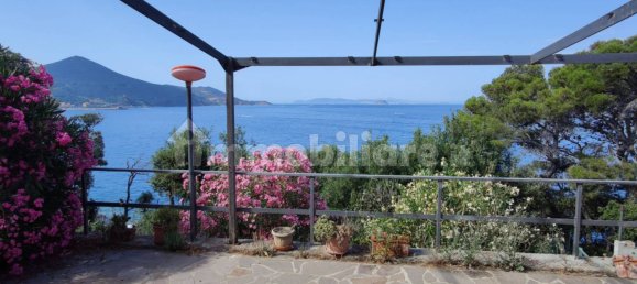 2 bedrooms Villa in Rio, Italy No. 164585 14