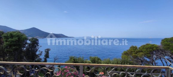 2 bedrooms Villa in Rio, Italy No. 164585 2