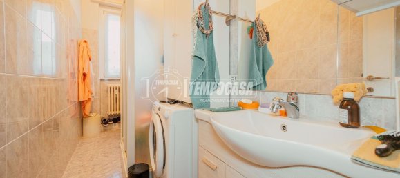 Apartamento de 2 habitaciónes en Vigevano, Italy No. 232240 3
