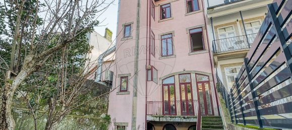 20 bedrooms House in Porto, Portugal No. 17024 29