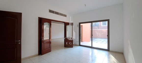 Вилла с 4 спальнями в Abu Dhabi Gate City, ОАЭ № 39977 9
