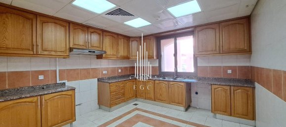 Вилла с 4 спальнями в Abu Dhabi Gate City, ОАЭ № 39977 12