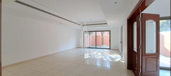 Вилла с 4 спальнями в Abu Dhabi Gate City, ОАЭ № 39977 7