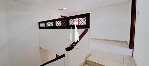 Вилла с 4 спальнями в Abu Dhabi Gate City, ОАЭ № 39977 17