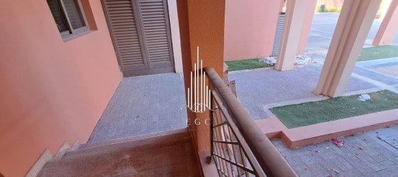 Вилла с 4 спальнями в Abu Dhabi Gate City, ОАЭ № 39977 20