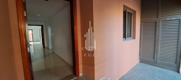 Вилла с 4 спальнями в Abu Dhabi Gate City, ОАЭ № 39977 19