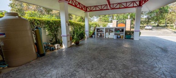 4 bedrooms House in Chiang Mai, Thailand No. 26926 2