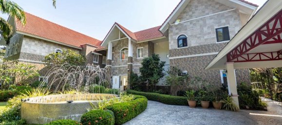 4 bedrooms House in Chiang Mai, Thailand No. 26926 11