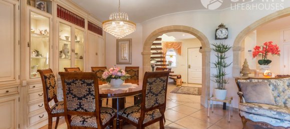 7 rooms Villa in Alicante, Spain No. 55030 36