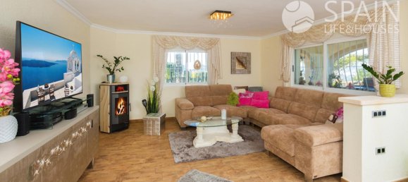 7 rooms Villa in Alicante, Spain No. 55030 58