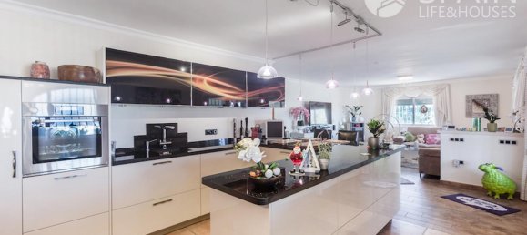 7 rooms Villa in Alicante, Spain No. 55030 52