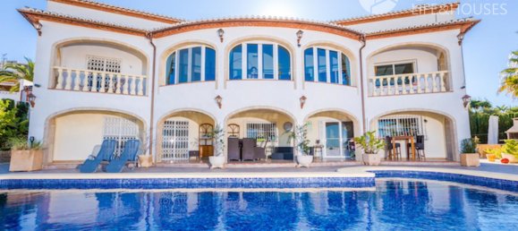 7 rooms Villa in Alicante, Spain No. 55030 2