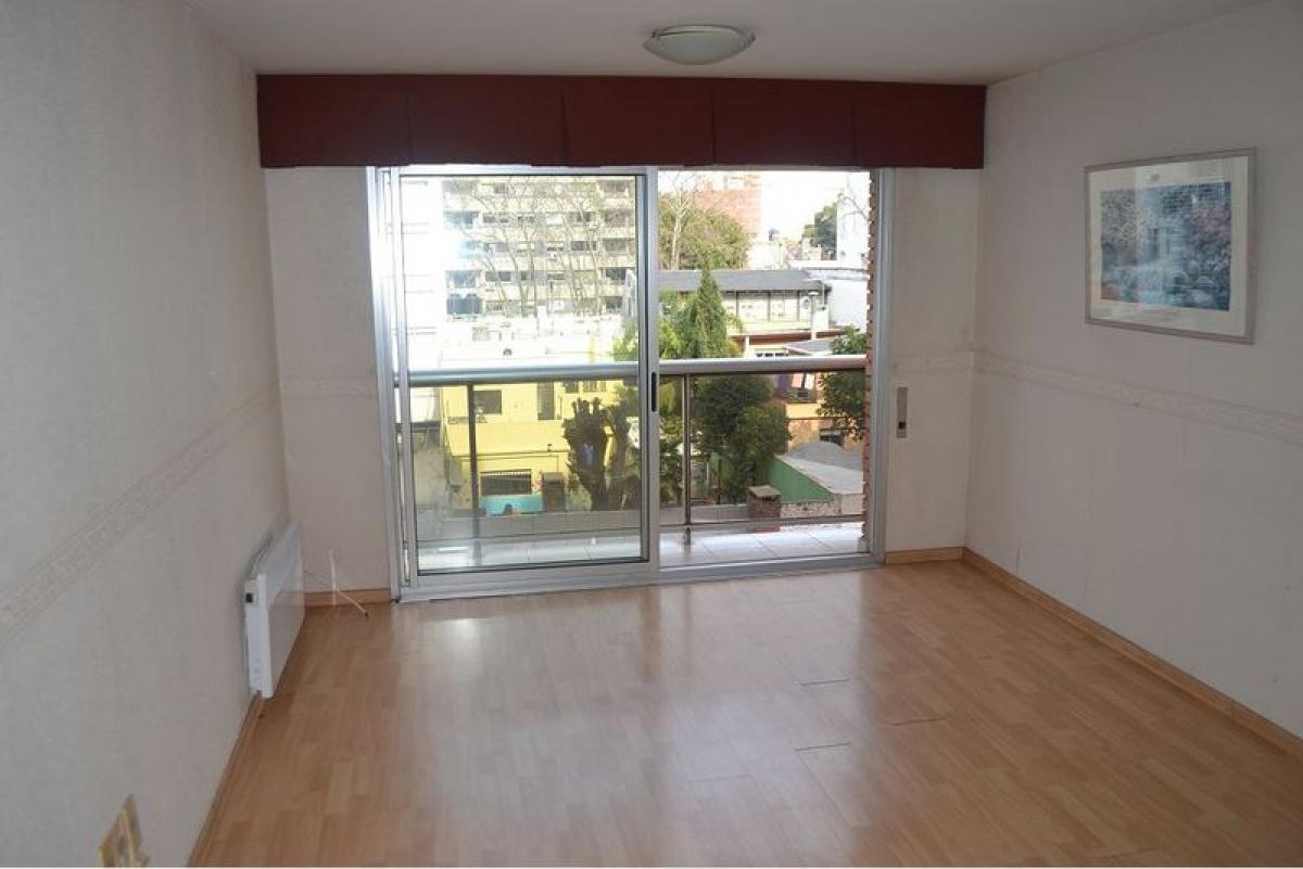 Studio in Montevideo, Uruguay No. 5772