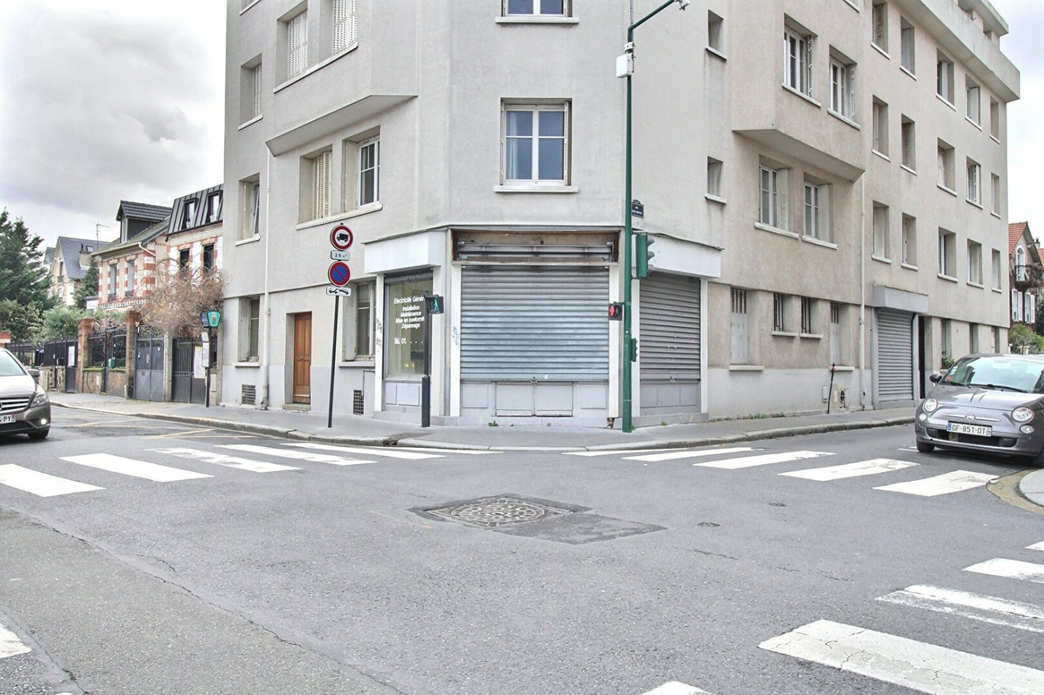 Gewerbliche Immobilie in Colombes, France 70m², Nr. 134527