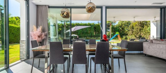 4 bedrooms Villa in Estepona, Spain No. 119678 17