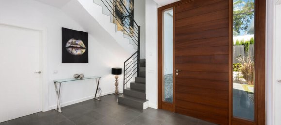 4 bedrooms Villa in Estepona, Spain No. 119678 12