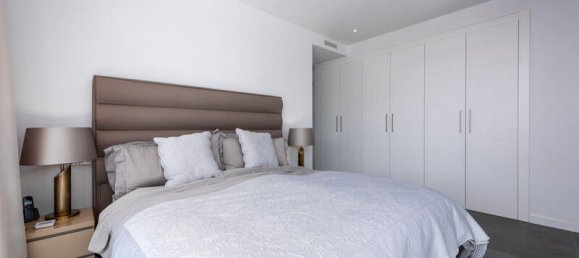 4 bedrooms Villa in Estepona, Spain No. 119678 37