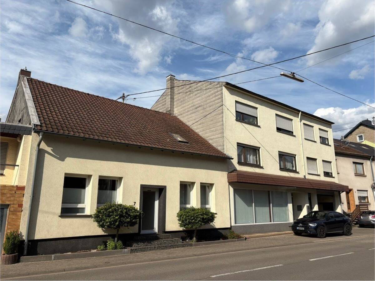 10 chambres Bâtiment à Saarlouis, Germany No. 231175