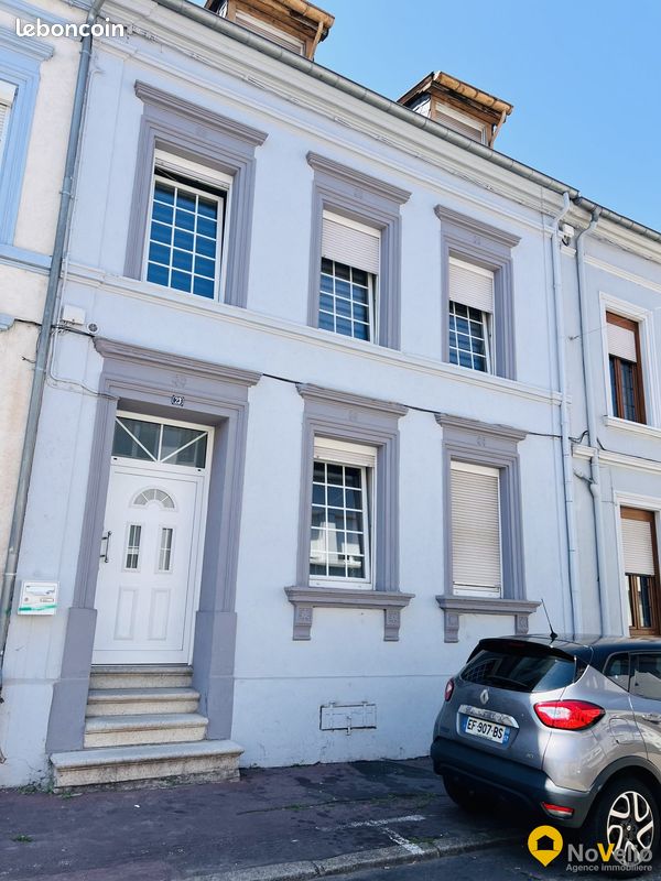 Casa de 3 dormitorios en Forbach, France No. 341677