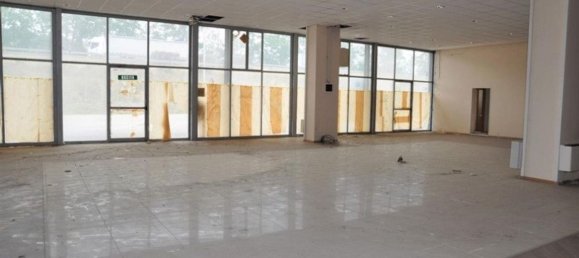 Здание 5497м² в Тито, Италия № 375560 8