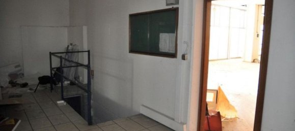 Здание 5497м² в Тито, Италия № 375560 14