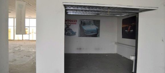 Здание 5497м² в Тито, Италия № 375560 13