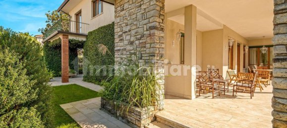 Villa de 6 dormitorios en Forte dei Marmi, Italy No. 46389 7