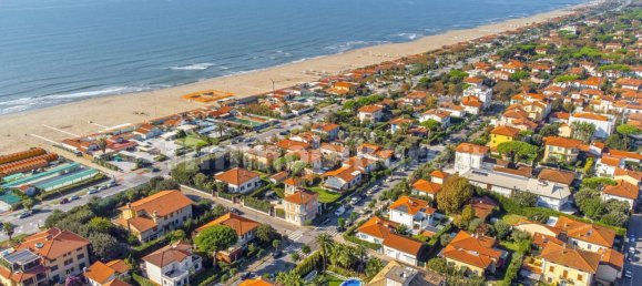 Villa de 6 dormitorios en Forte dei Marmi, Italy No. 46389 33