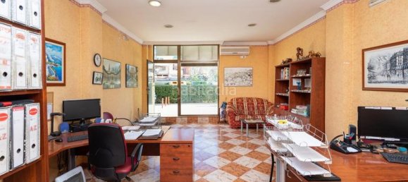 Коммерческая недвижимость 61м² в Гранада, Испания № 180715 2